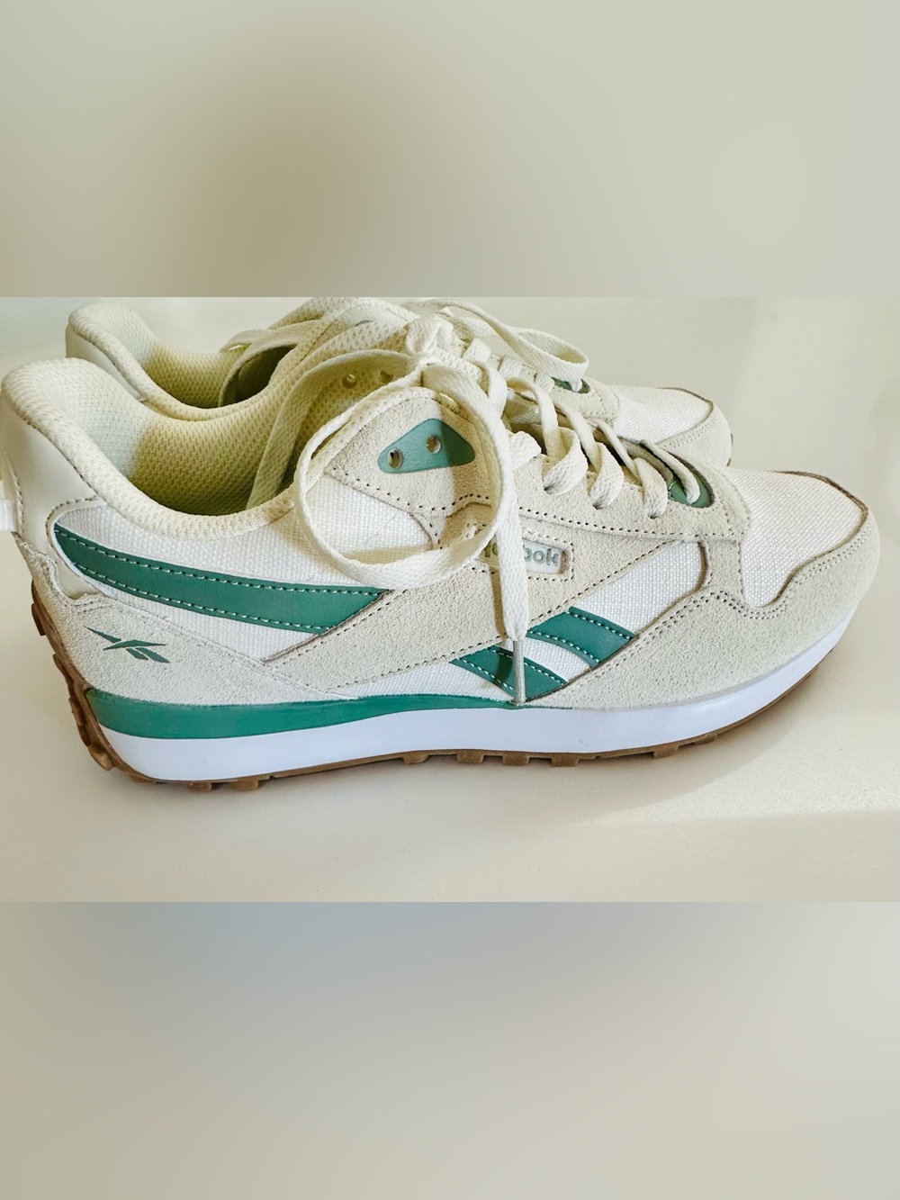 Reebok Women's White & Teal Retro Lace-Up Sneakers